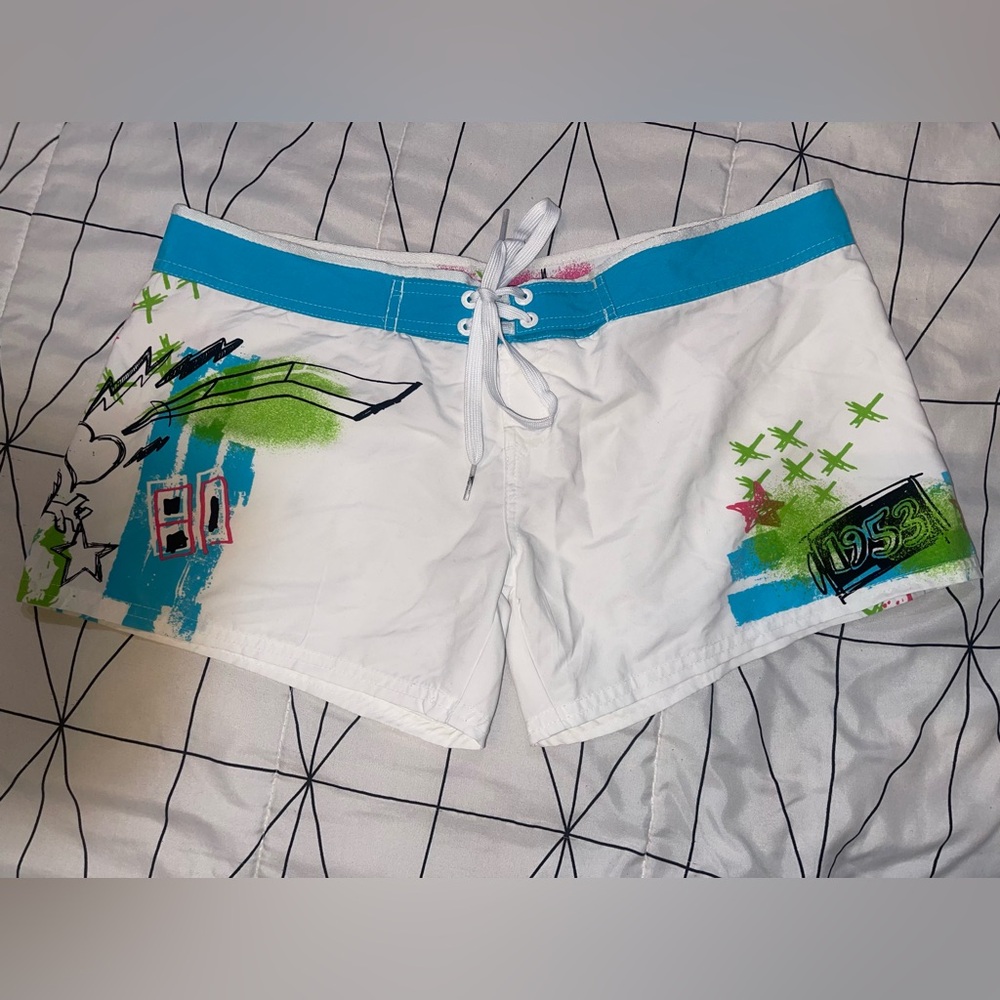 Body glove board shorts size L